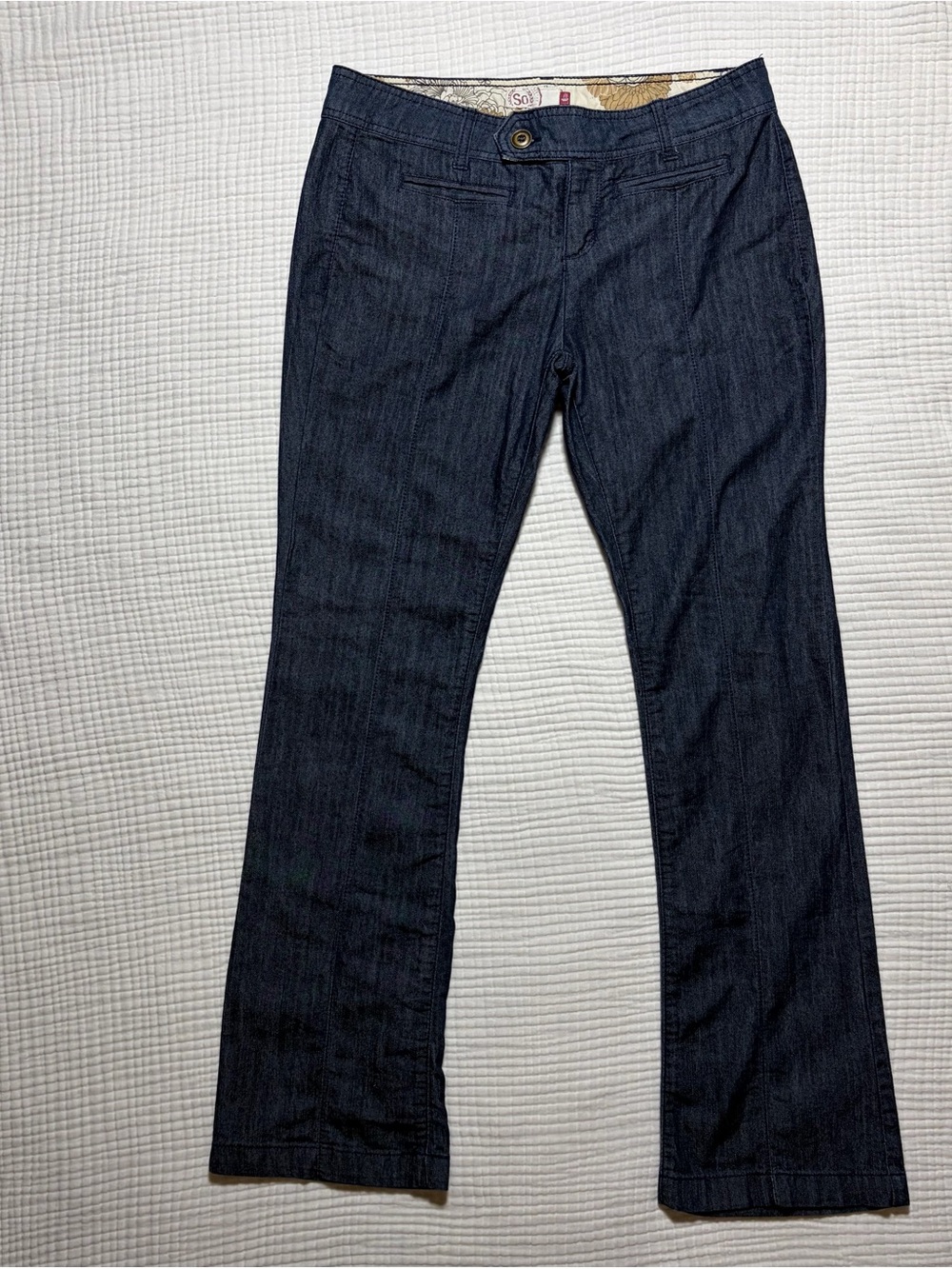 The SO vintage inspired dark wash bootcut jeans subtle vertical seam Y2K Sz 11